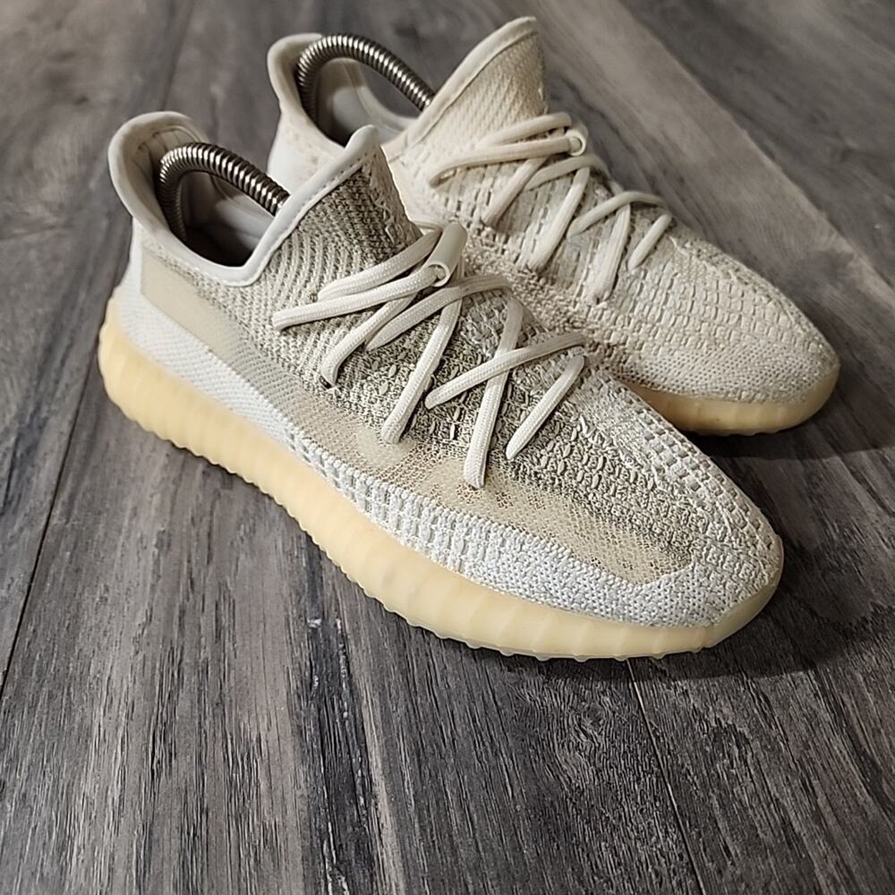 Adidas Yeezy Boost 350 V2 Light Sneakers Size 7.5 Men's 9 Womens